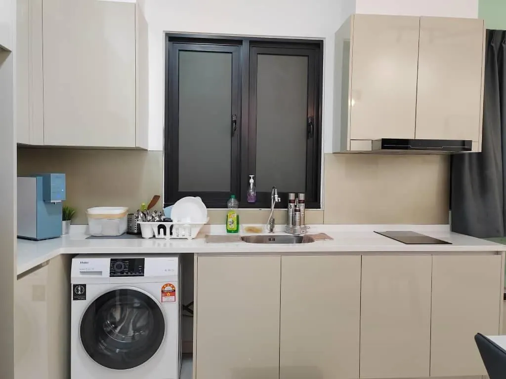 Paradigm Residence Johor Bahru 0*,